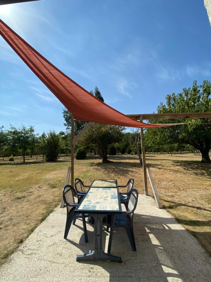 La SERPAUDERIE Saint-André-de-Lidon Extérieur photo